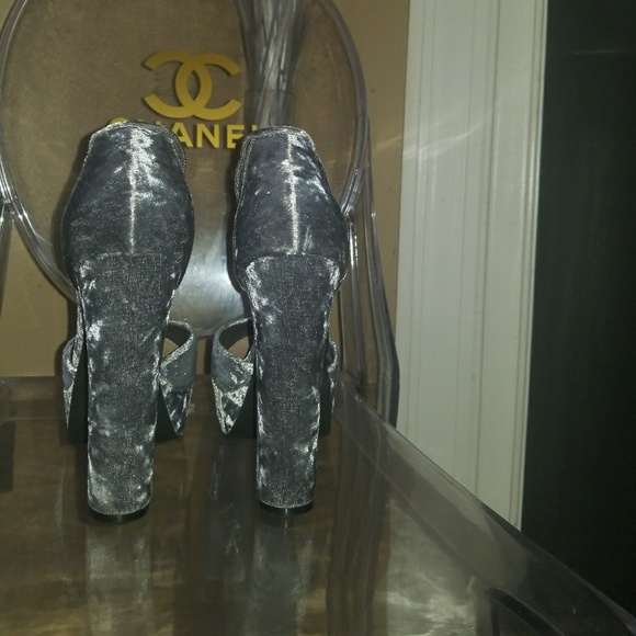 Stunning suedepumps - Picture 5 of 7